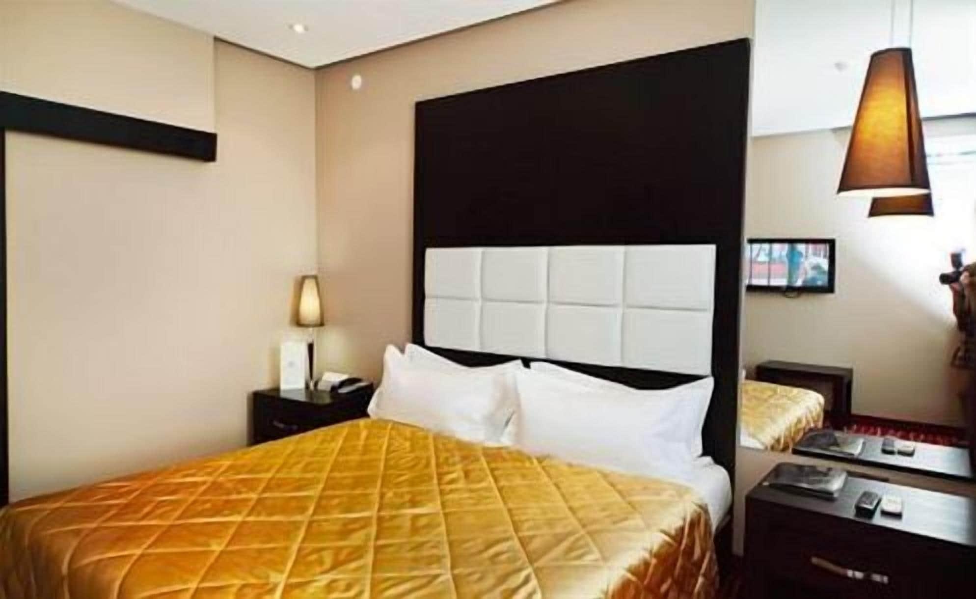 Manhattan Hotel Nur-Sultan (Astana)