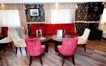 Manhattan Hotel Nur-Sultan (Astana)