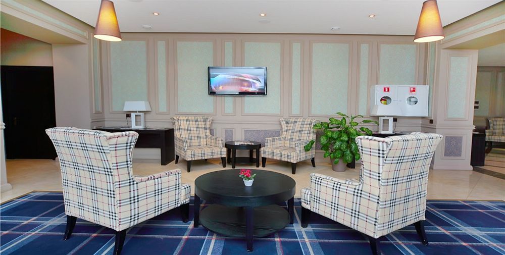 Manhattan Hotel 4*