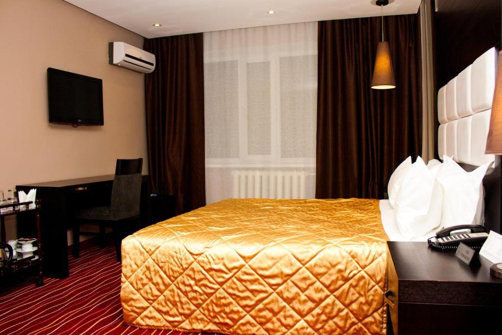 Manhattan Hotel